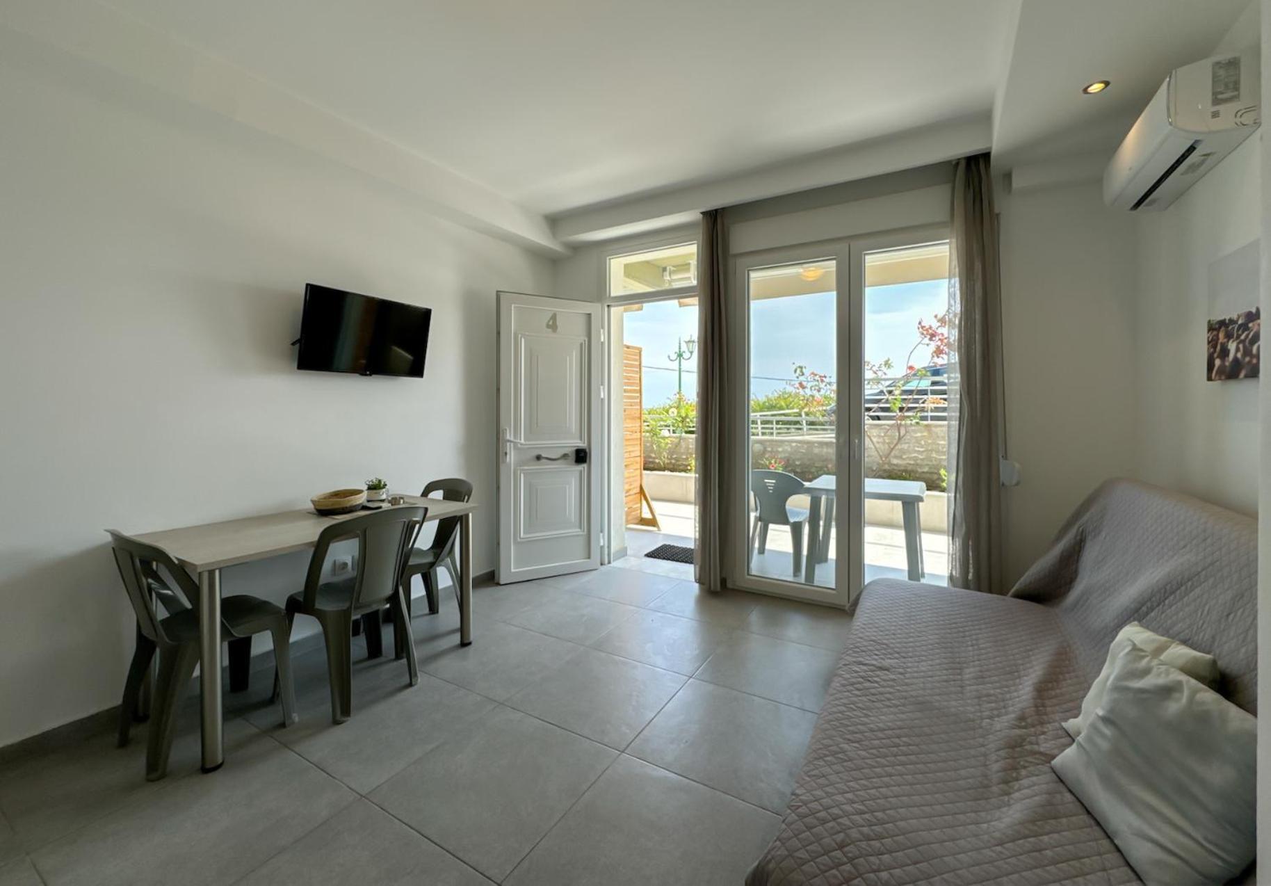 Blue Horizon 2 Apartment Nea Kallikrateia Exterior foto